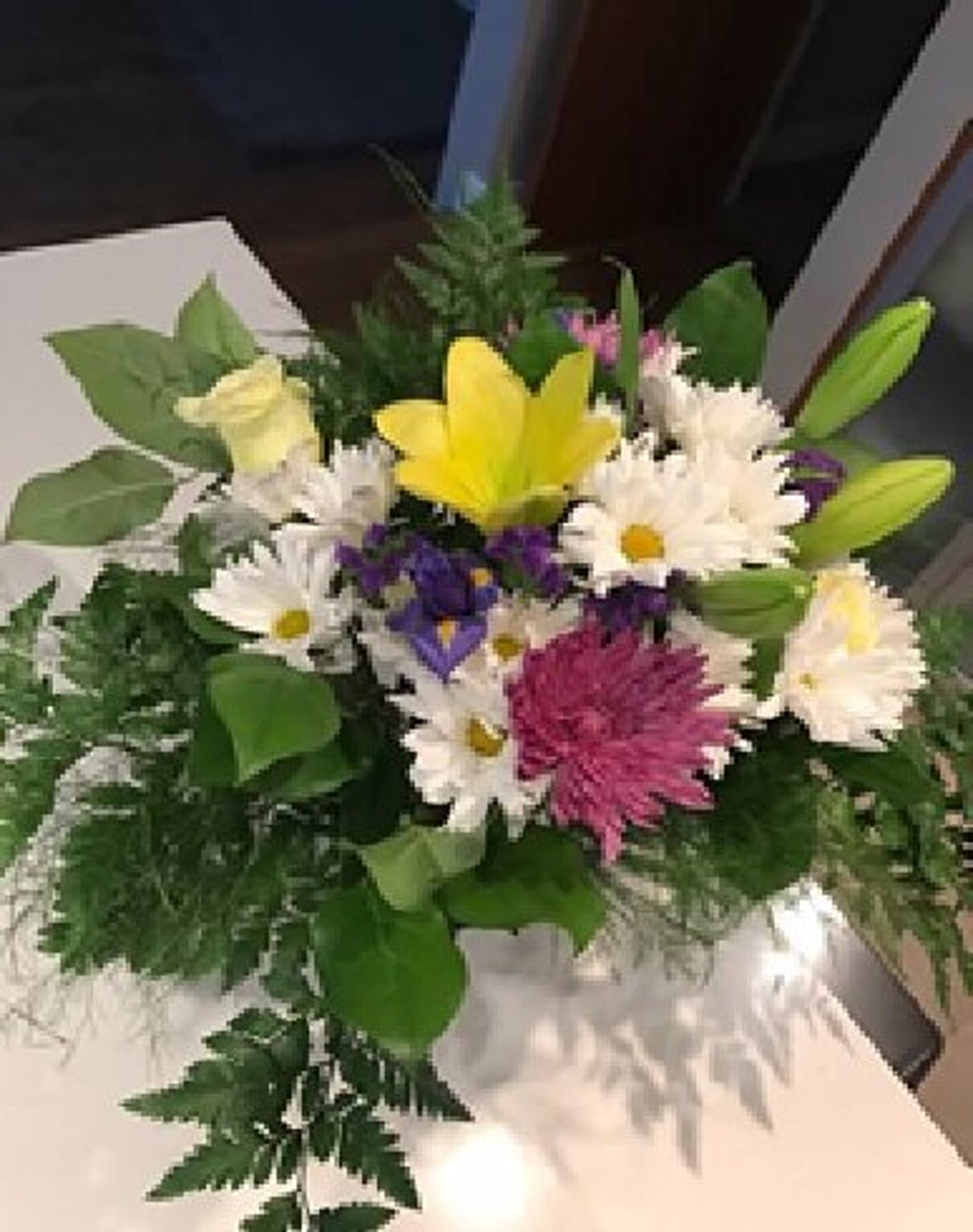Complaint-review: 24Sendflowers.com - Delivers random flowers instead of chosen from the site arrangements. Photo #2
