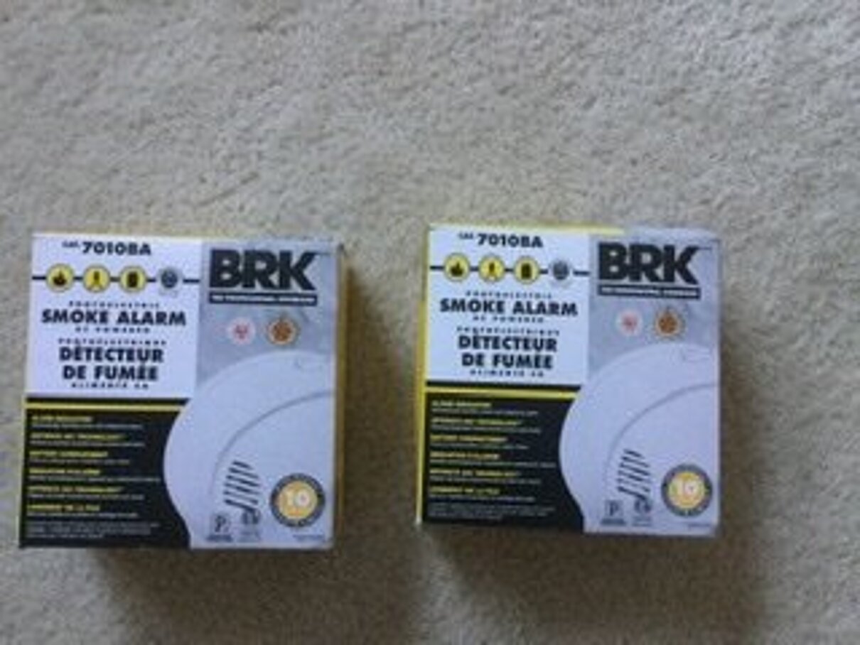 Complaint-review: Rona Canada - Will not refund 2 DEFECTIVE smoke detectors because they were installed. Photo #2